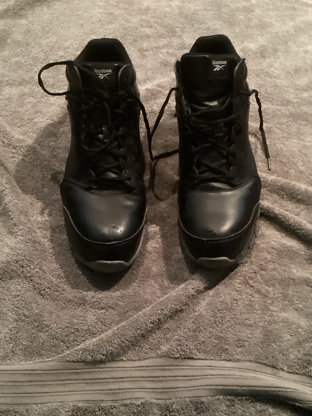 Reebok Men's Black Athletic Lace-Up Sneakers